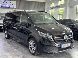 Schwarz Gebraucht 2023 Mercedes V300 Night Van / Kleinbus | 53.900 € (Superpreis)