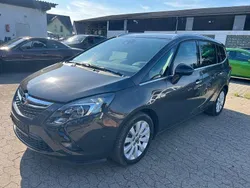 Grau Gebraucht 2013 Opel Zafira Tourer Active Van / Kleinbus | 9.500 € (Guter Preis)