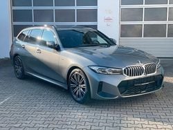 Grau Gebraucht 2025 BMW 320 M Sport Limousine | 36.990 € (Superpreis)