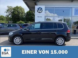 Schwarz metallic Gebraucht 2024 VW Touran Highline Van / Kleinbus | 36.110 € (Etwas zu teuer)