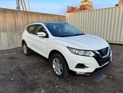 Weiß Gebraucht 2018 Nissan Qashqai SUV | 11.500 € (Superpreis)