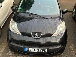 Schwarz Gebraucht 2008 Peugeot 107 Filou Kleinwagen | 1.900 € (Fairer Preis)