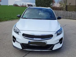 Weiß Gebraucht 2022 Kia XCeed Black Xdition SUV | 24.800 € (Fairer Preis)