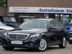 Blau Gebraucht 2014 Mercedes C400 Exclusive Limousine | 23.980 € (Fairer Preis)