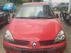 Rot Gebraucht 2010 Renault Clio II Dynamique Kleinwagen | 1.000 € (Superpreis)