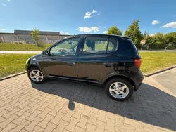 Schwarz Gebraucht 2005 Toyota Yaris Kleinwagen | 2.800 € (Etwas zu teuer)