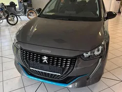 Grau Gebraucht 2022 Peugeot 208 Active Kleinwagen | 14.490 € (Fairer Preis)