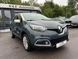 Blau Gebraucht 2016 Renault Captur Experience SUV | 8.990 € (Fairer Preis)