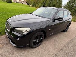 Schwarz Gebraucht 2010 BMW X1 SUV | 8.400 € (Fairer Preis)