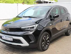 Schwarz (metallic) Gebraucht 2024 Opel Crossland Elegance SUV | 18.880 € (Guter Preis)