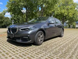 Grau Gebraucht 2019 BMW 118 Kleinwagen | 19.500 € (Fairer Preis)