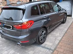 Grau Gebraucht 2021 BMW 220 Gran Tourer Sport Line Van / Kleinbus | 24.900 € (Guter Preis)