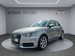 Silber Gebraucht 2015 Audi A1 Sportback Basis Kleinwagen | 12.950 € (Etwas zu teuer)