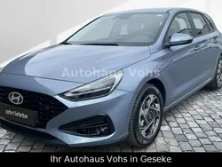 Blau Neu 2025 Hyundai i30 Kleinwagen | 22.970 € (Fairer Preis)