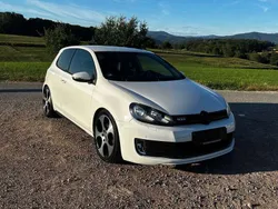 Candyweiß Gebraucht 2009 VW Golf VI GTI Kleinwagen | 9.490 € (Etwas zu teuer)