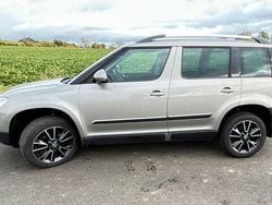Beige Gebraucht 2013 Skoda Yeti Adventure SUV | 6.900 € (Guter Preis)