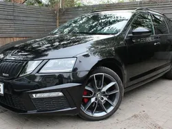 Schwarzmagic Gebraucht 2020 Skoda Octavia Sport Kombi | 23.700 € (Superpreis)