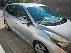 Silber Gebraucht 2010 Renault Scénic III Van / Kleinbus | 4.490 € (Fairer Preis)