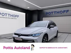 Weiss Gebraucht 2024 VW Golf VIII Goal Kombi | 31.221 € (Superpreis)