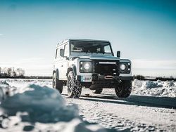 Silber Gebraucht 2010 Land Rover Defender SE SUV | 29.900 €