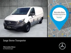 Weiß Gebraucht 2024 Mercedes Vito Van / Kleinbus | 36.878 € (Etwas zu teuer)