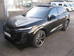 Mythosschwarz Neu 2025 Audi Q3 S-Line SUV | 56.500 € (Teuer)