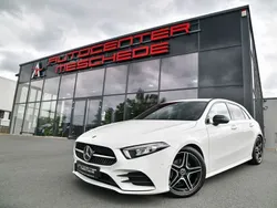 Weiß Gebraucht 2020 Mercedes A200 AMG line Limousine | 30.790 € (Etwas zu teuer)