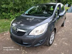 Grau Gebraucht 2010 Opel Meriva Van / Kleinbus | 2.350 € (Fairer Preis)