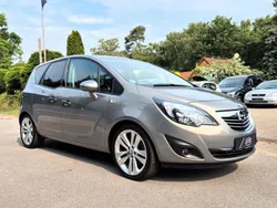 Braun Gebraucht 2011 Opel Meriva Innovation Van / Kleinbus | 7.490 € (Etwas zu teuer)