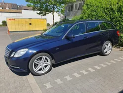 Blau Gebraucht 2012 Mercedes E200 Kombi | 6.990 € (Fairer Preis)