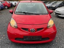 Rot Gebraucht 2006 Toyota Aygo Team Kleinwagen | 1.100 € (Guter Preis)