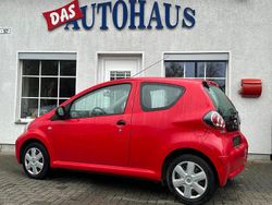Rot Gebraucht 2011 Toyota Aygo Basis Kleinwagen | 3.999 € (Fairer Preis)