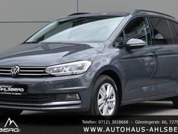 Delfingrau Gebraucht 2023 VW Touran Comfortline Van / Kleinbus | 31.900 € (Etwas zu teuer)