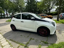 Weiß Gebraucht 2019 Toyota Aygo Team Kleinwagen | 5.400 € (Superpreis)