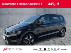 Deep black perleffekt Gebraucht 2024 VW Touran Move Van / Kleinbus | 33.730 € (Guter Preis)