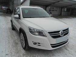 Weiß metallic Gebraucht 2010 VW Tiguan Sport SUV | 13.500 € (Teuer)