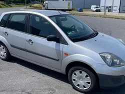 Silber Gebraucht 2006 Ford Fiesta Kleinwagen | 950 € (Guter Preis)