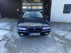 BMW 728