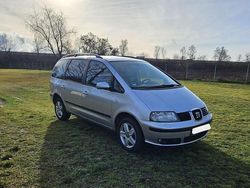 Silber Gebraucht 2004 Seat Alhambra Van / Kleinbus | 3.450 € (Etwas zu teuer)