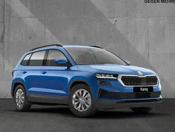 Blau Neu 2025 Skoda Karoq Selection SUV | 30.790 € (Superpreis)