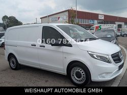 Arktikweiss Gebraucht 2021 Mercedes Vito Van / Kleinbus | 26.690 €