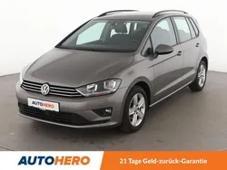 Grau Gebraucht 2014 VW Golf Sportsvan Comfortline Van / Kleinbus | 11.180 € (Fairer Preis)
