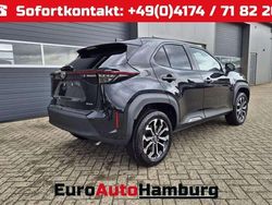 Mysticschwarz metallic Neu 2025 Toyota Yaris Hybrid Kleinwagen | 27.590 € (Guter Preis)