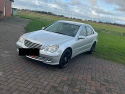 Grau Gebraucht 2007 Mercedes C180 Elegance Limousine | 3.400 € (Guter Preis)
