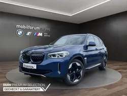 Blau Gebraucht 2021 BMW iX3 Impressive SUV | 34.606 € (Guter Preis)