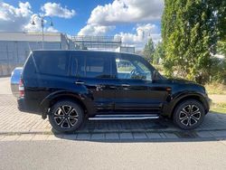 Schwarz Gebraucht 2001 Mitsubishi Pajero SUV | 5.500 € (Fairer Preis)