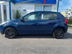 Blau Gebraucht 2009 Dacia Sandero Basis Kleinwagen | 2.999 € (Teuer)