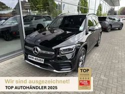 Kosmosschwarz metallic Gebraucht 2024 Mercedes GLB220 AMG line SUV | 48.995 € (Fairer Preis)