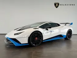 Weiß Gebraucht 2023 Lamborghini Huracán | 375.000 €