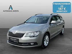 Beige Gebraucht 2013 Skoda Superb Kombi | 13.990 € (Fairer Preis)